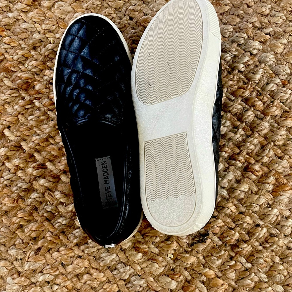 Steve Madden Black Quilted Slip-Ons